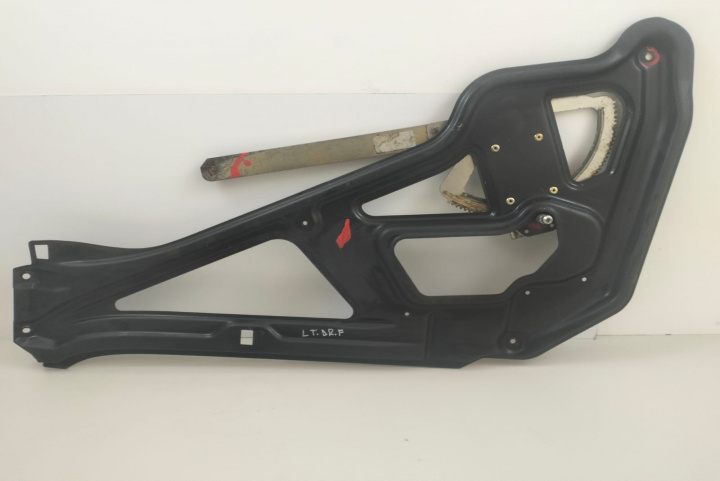 Macara geam manuala dreapta Volkswagen VW LT35