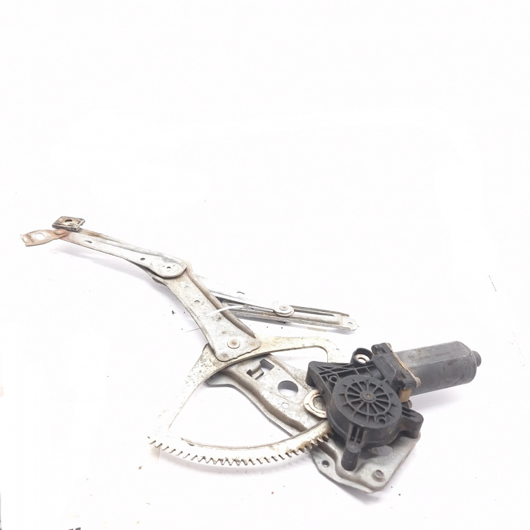 Macara Geam Mercedes-Benz C-Class (W202) 1993-2001 Fata Stanga Electrica 0130821638, 193027100, 0130811638 Bosch
