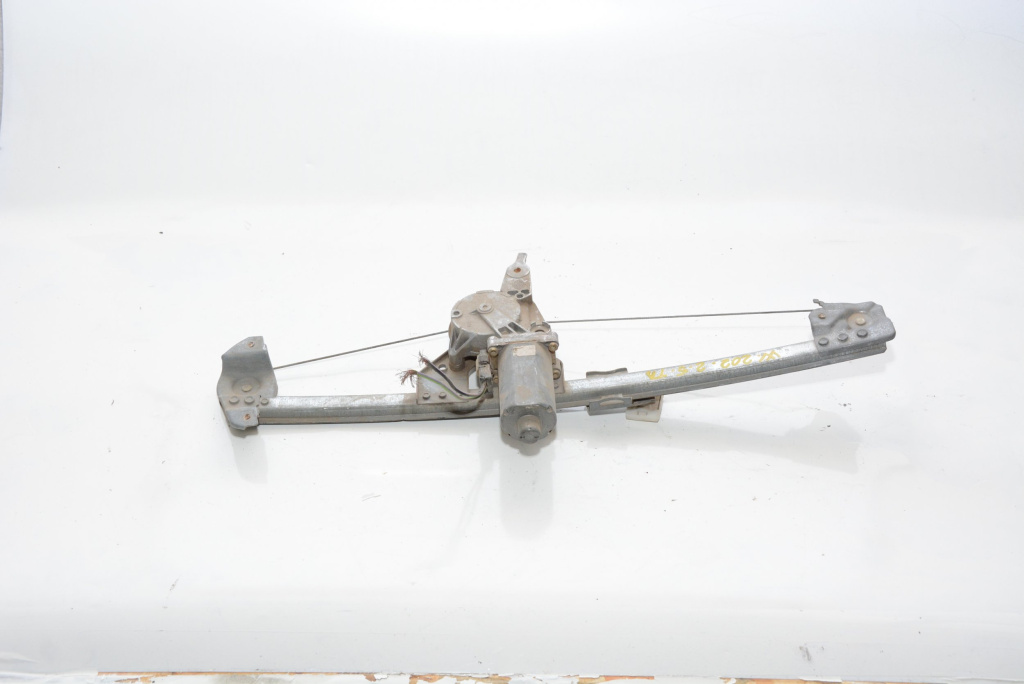 Macara Geam Mercedes-Benz C-Class (W202) 1993-2001 4 Portiere Spate Dreapta Electrica 130821636