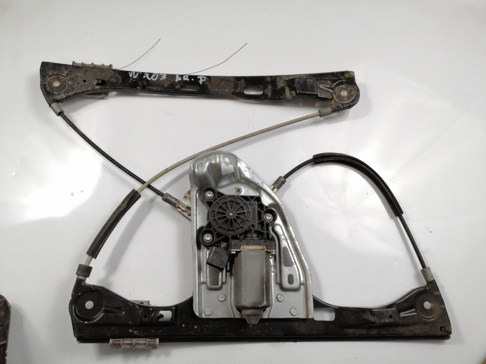 Macara Geam Mercedes-Benz C-Class (W203) 2000-2007 4 Portiere Fata Dreapta Electrica