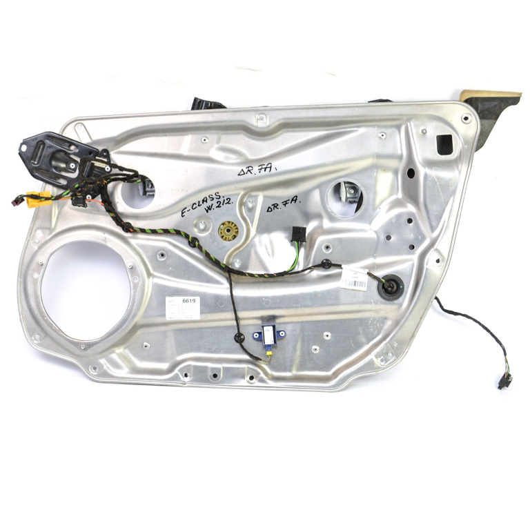 Macara Geam Mercedes-Benz E-Class (W212) 2009-2016 Fata Dreapta Electrica A2128201102, A 212 820 11 02, A2047200279, A 204 720 02 79, A2125400432, A 212 900 41 02, A2128205210, A 212 820 52 10, A2047201835, A 204 720 18 35, A2129067000, A 212 906 70