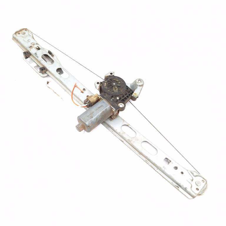 Macara Geam Mercedes-Benz Ml / M-Class (W163) 1997-2005 Spate Dreapta Electrica Bosch