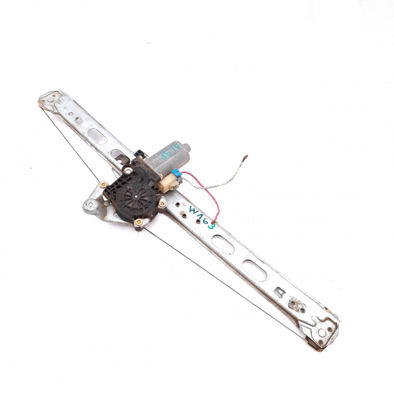 Macara Geam Mercedes-Benz Ml / M-Class (W163) 1997-2005 Spate Dreapta Electrica 119016100, 119-016-100, 9137041093, 9 137 041 093 Brose