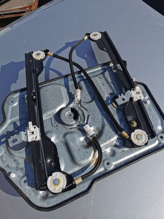 Macara geam/motoras Nissan Qashqai fata/spate stanga/dreapta