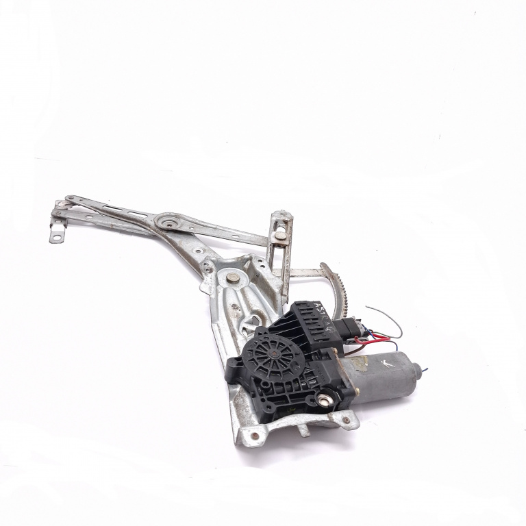 Macara Geam Opel Astra G 1998-2009 Fata Dreapta Electrica 90521876, 90 521 876, 0130821715, 0 130 821 715, 0100300504 Bosch