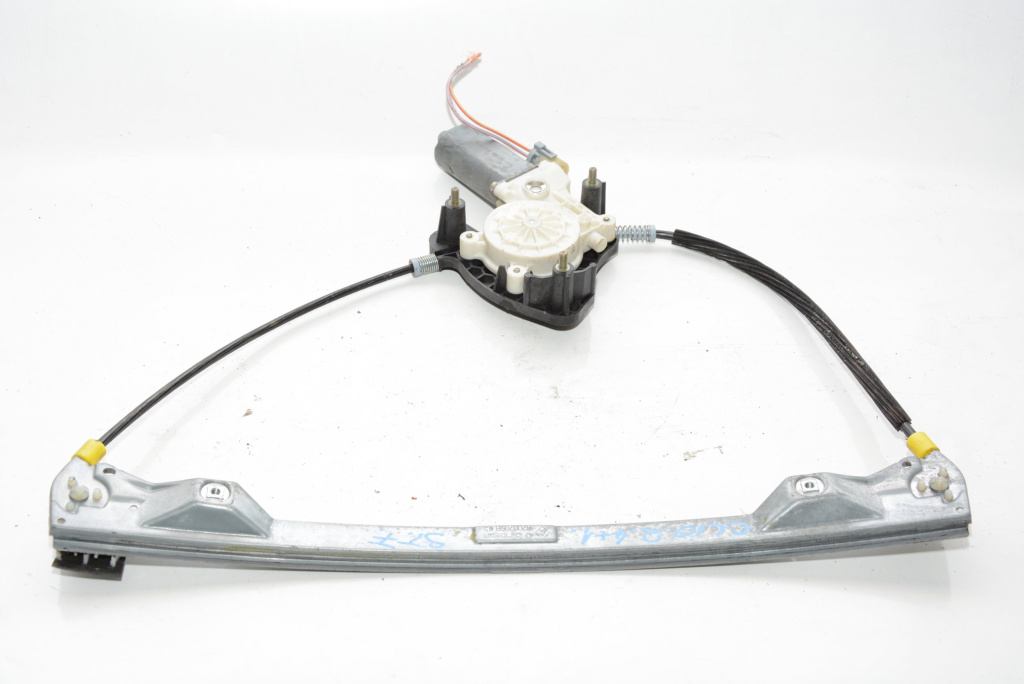 Macara Geam Renault Clio 2 / Symbol 1 1998-2008 4 Portiere Fata Stanga Electrica 8200209885