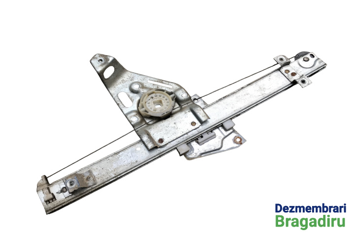 Macara geam spate dreapta electrica Mitsubishi Pajero 3 [1999 - 2003] SUV 5-usi 3.2 DI-D AT (165 hp) Cod motor 4M41