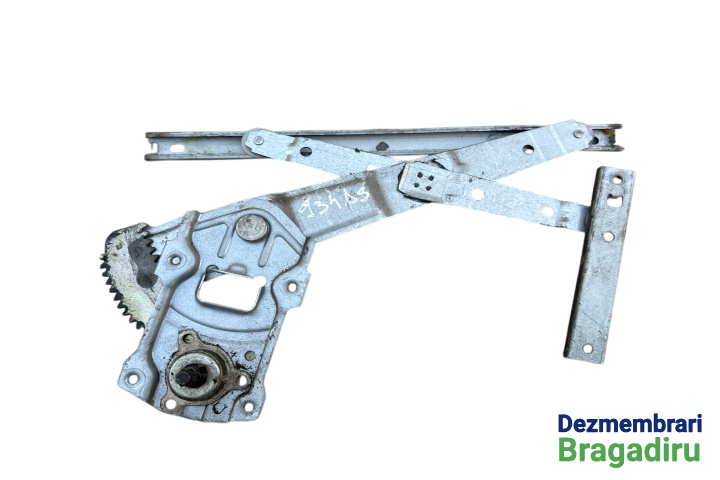 Macara geam spate dreapta manuala Daewoo Matiz M150 [facelift] [2000 - 2016] Hatchback 0.8 MT (52 hp)