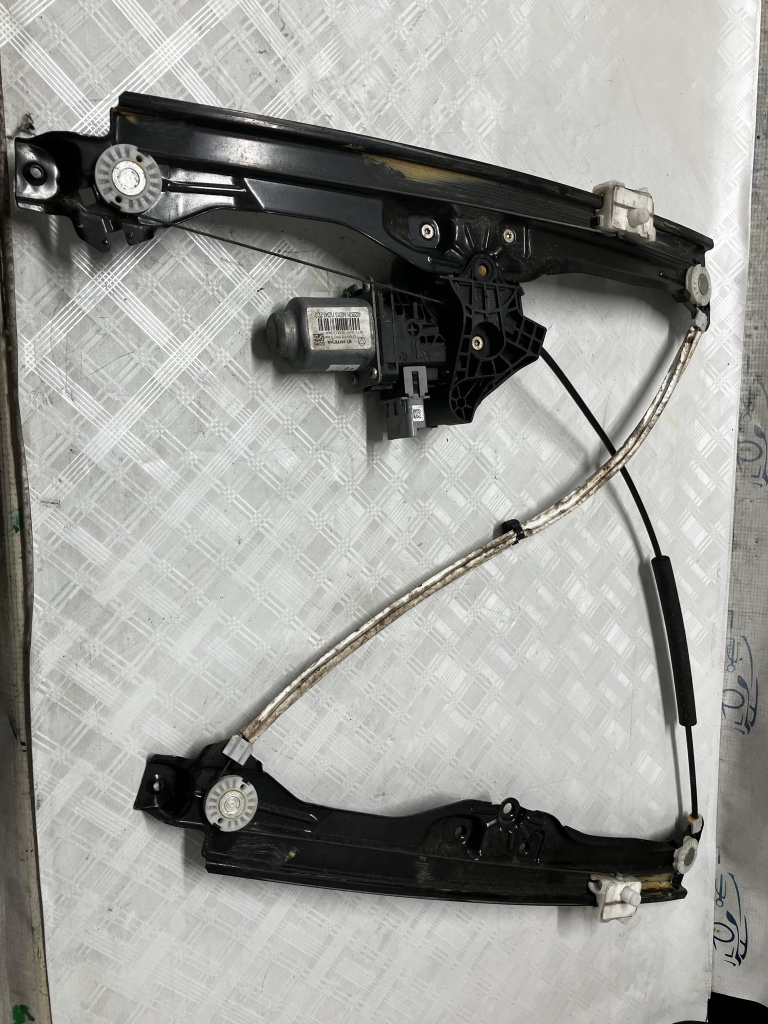 Macara geam stânga fata Citroen DS5 - Benzina 2015, -