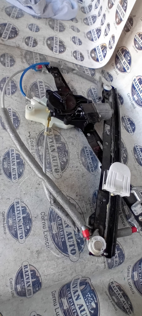 Macara geam stânga fata Ford B-MAX 2012