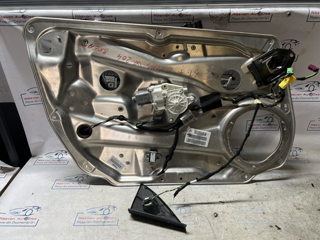 Macara geam stânga fata Mercedes C-Class W204 2012, BREAK