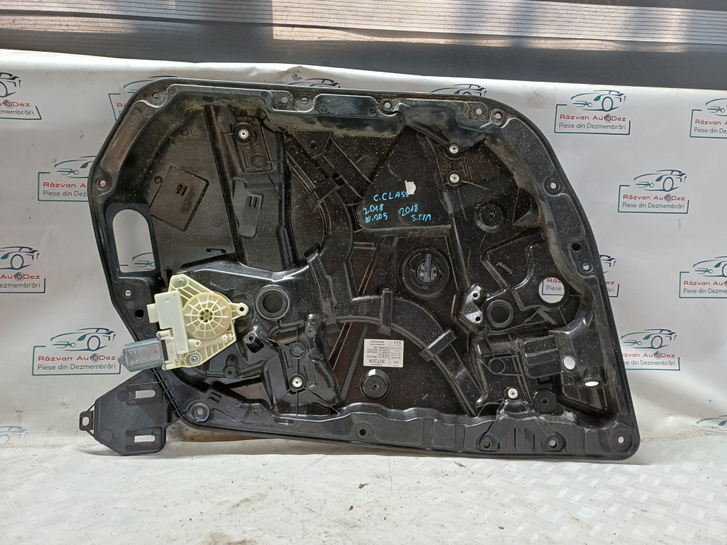 Macara geam stânga fata Mercedes C-class w205 - Motorina 2018, A2059060013
