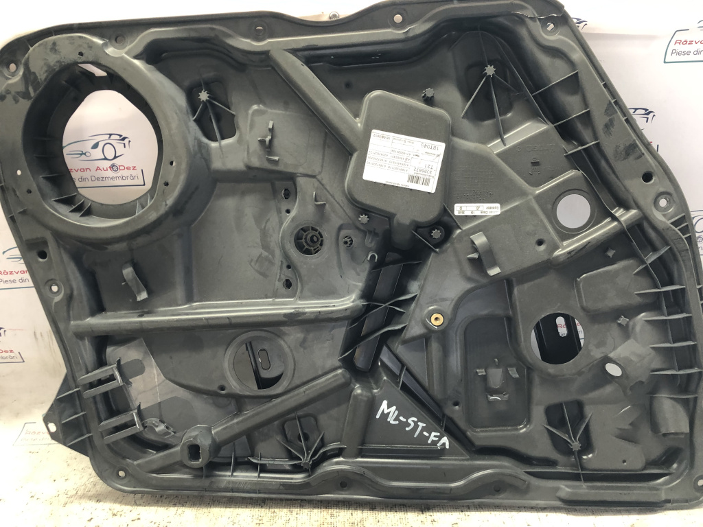 Macara geam stânga fata Mercedes ML 2012, A1667200179