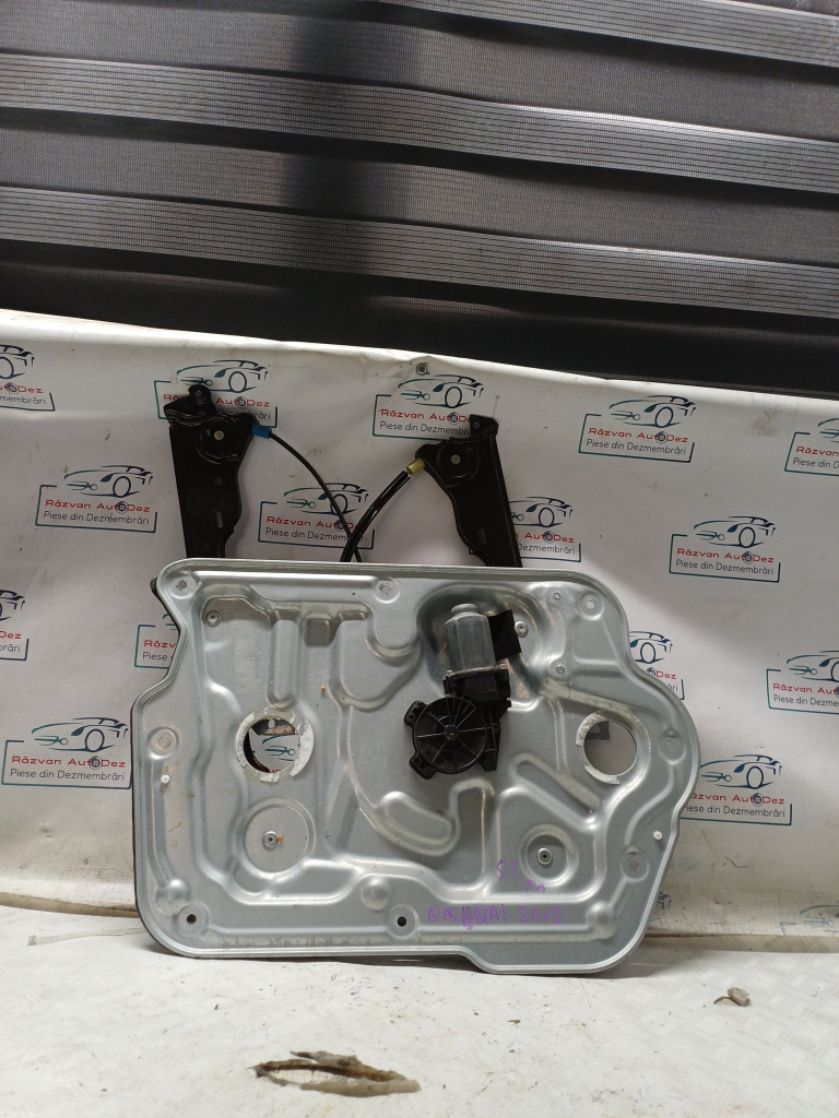Macara geam stânga fata Nissan Qashqai - Motorina 2012, -