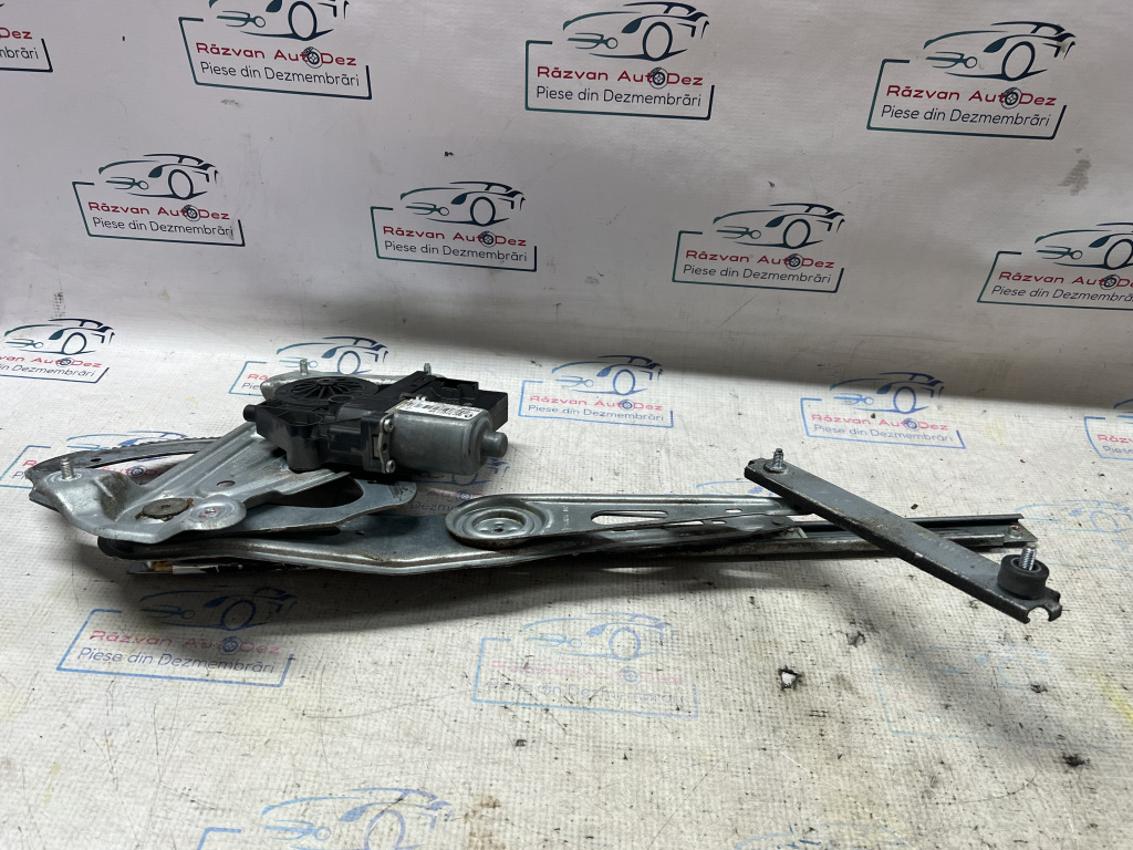 Macara geam stânga fata Renault Megane 3 2012