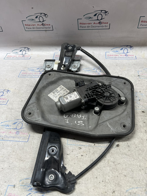 Macara geam stânga fata Skoda Fabia 2 - Benzina 2012, 5J2837401F