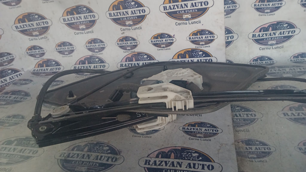 Macara geam stânga fata Skoda Superb 2 2011, 8K0959801A