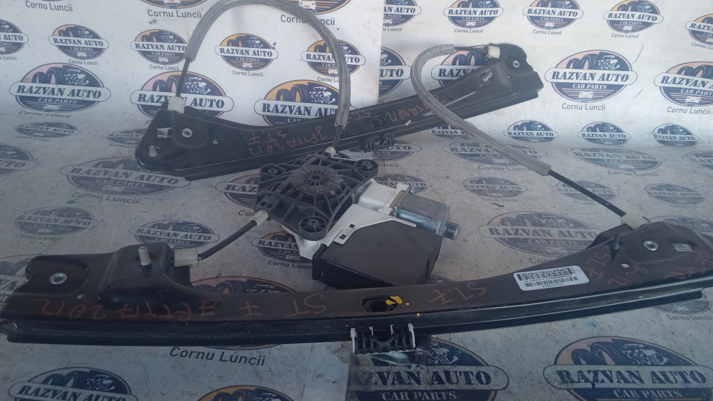 Macara geam stânga fata Volkswagen Jetta 2012, 5C6837461E