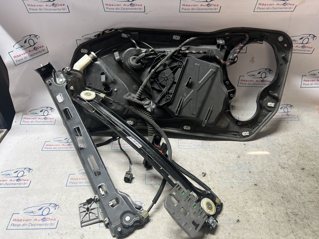 Macara geam stânga fata Volkswagen Passat CC 2010