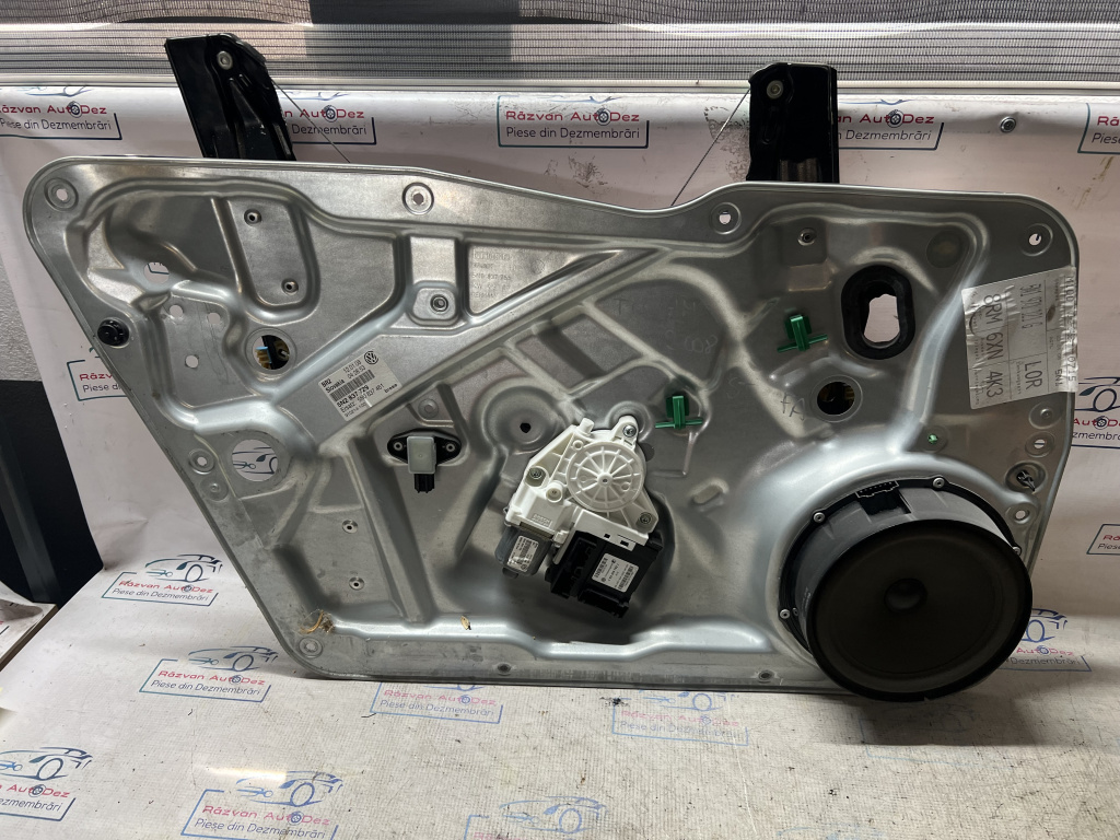 Macara geam stânga fata Volkswagen Tiguan 2008, 5N2837729