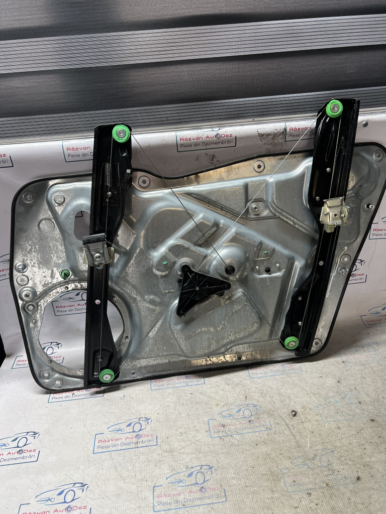 Macara geam stânga fata Volkswagen Tiguan 2015, 5N0837461