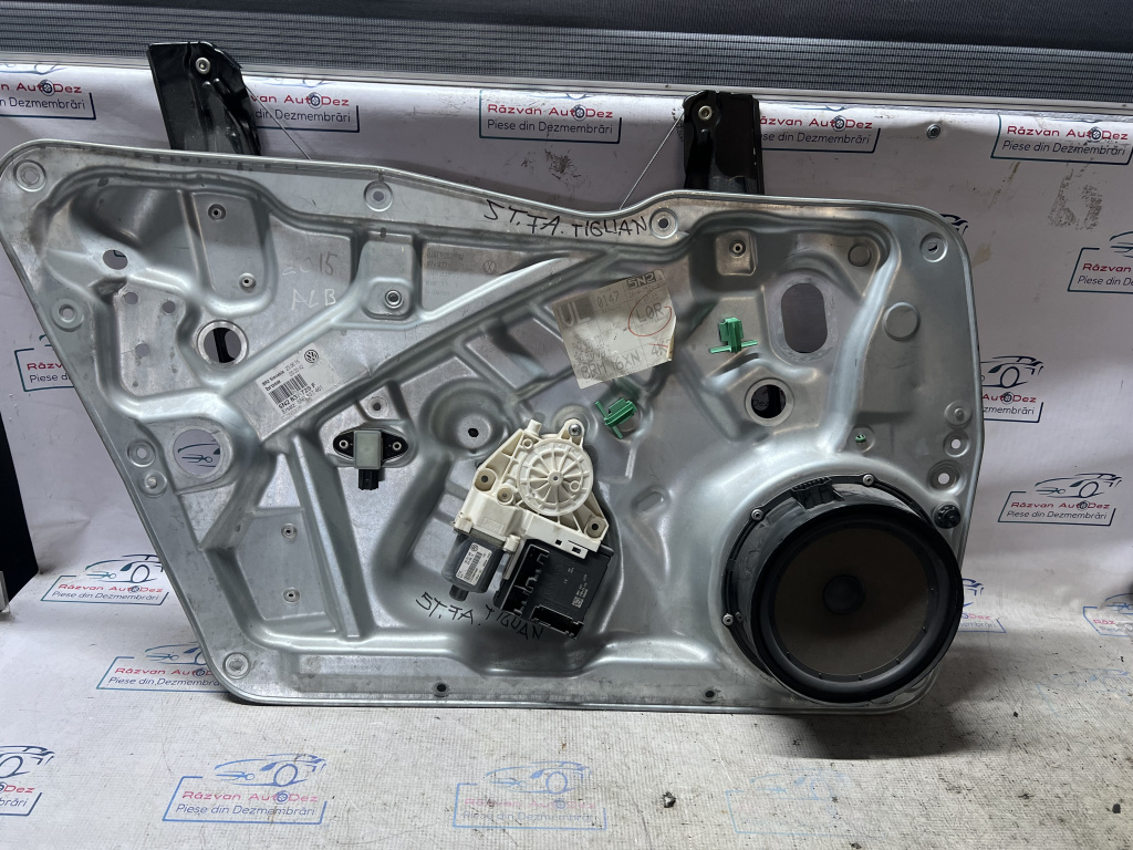 Macara geam stânga fata Volkswagen Tiguan 2015, 5N2837729F