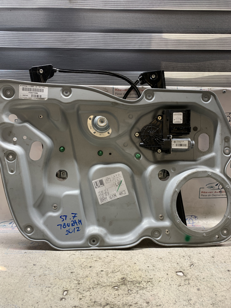 Macara geam stânga fata Volkswagen Touran - Motorina 2012, 1T2837729BA