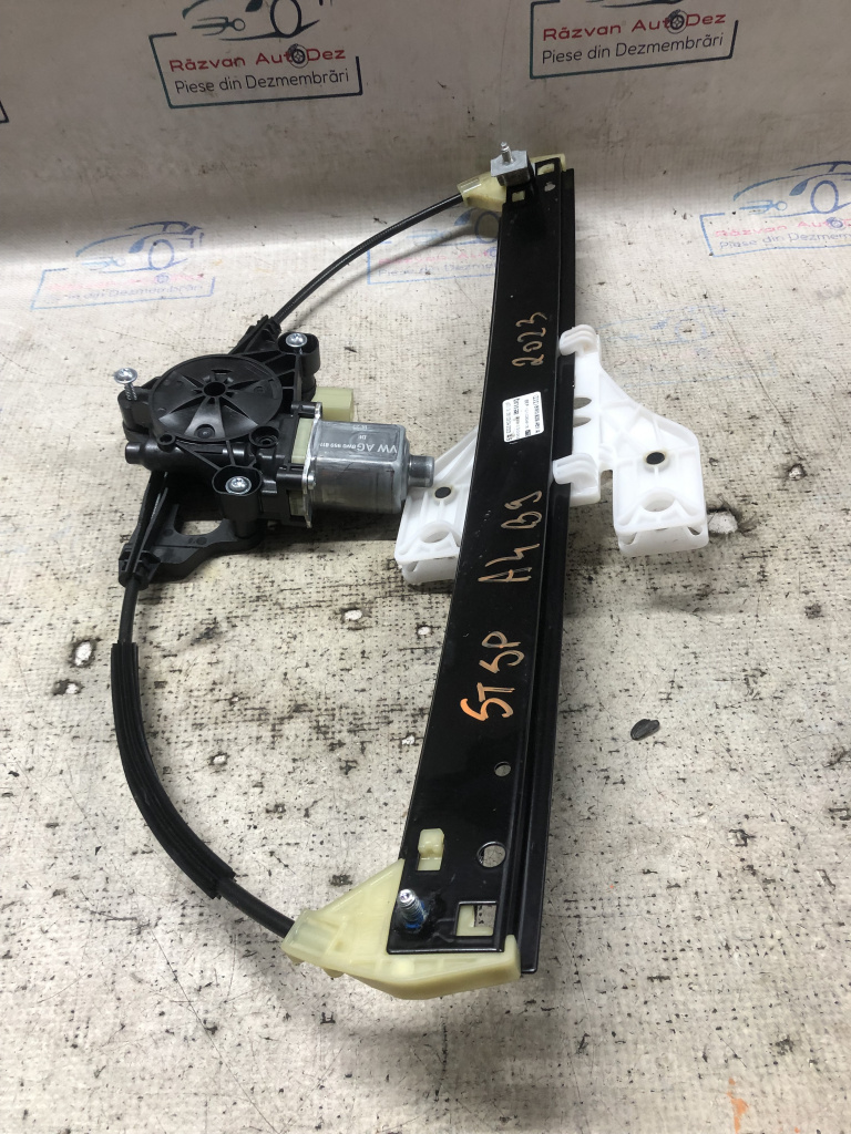 Macara geam stânga spate Audi A4 B9 - Motorina 2023, 8W0839461A / 8W0959811