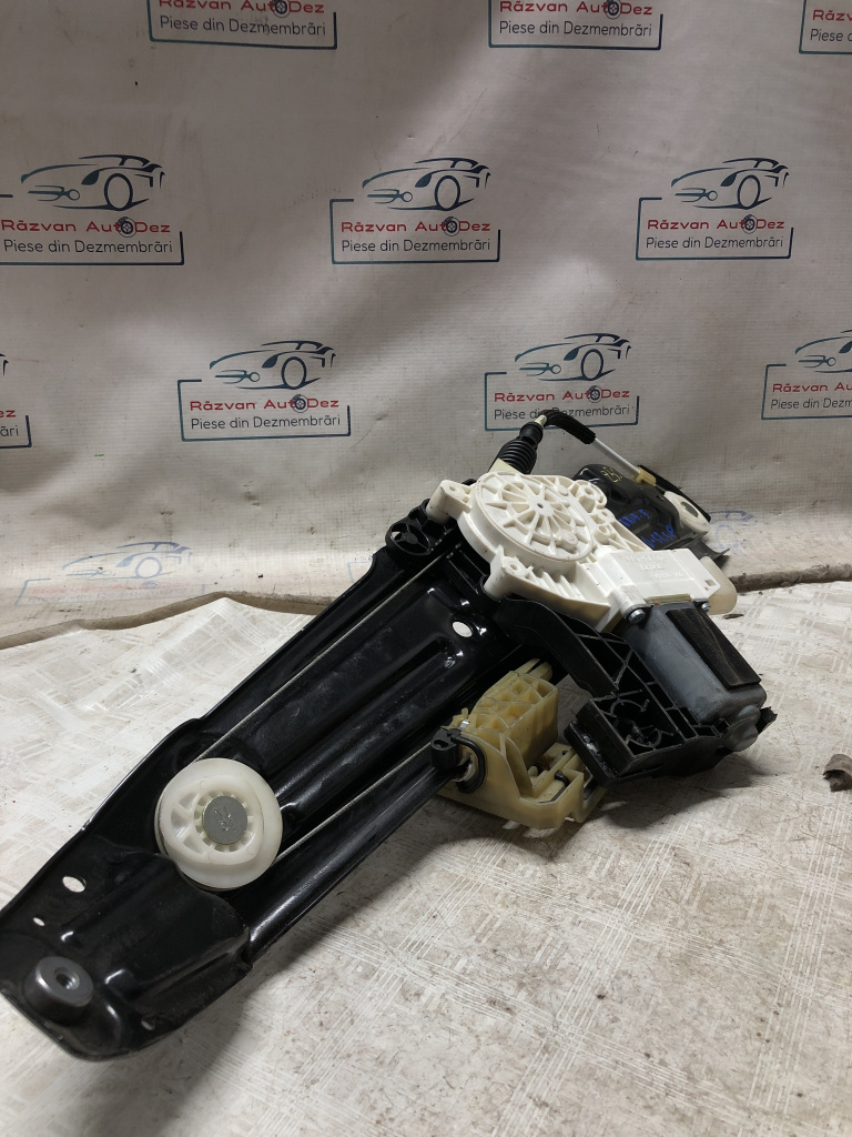 Macara geam stânga spate BMW F10 - Benzina 2015, 942888100