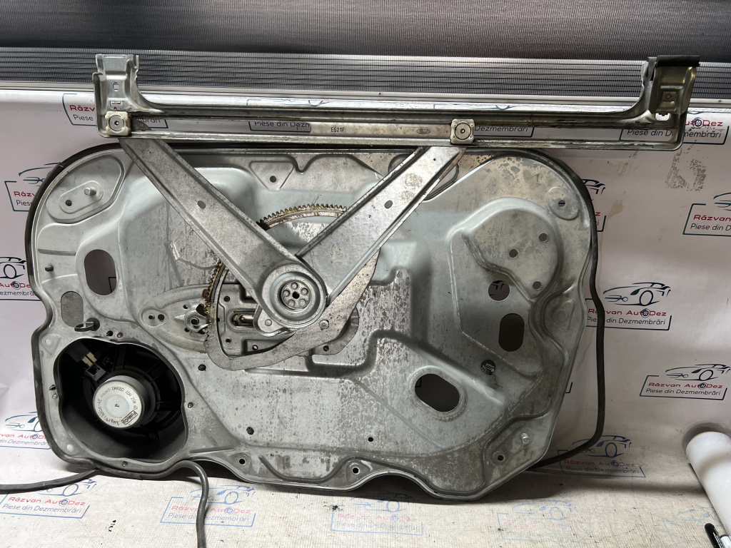 Macara geam stânga spate Ford Focus 2 2008
