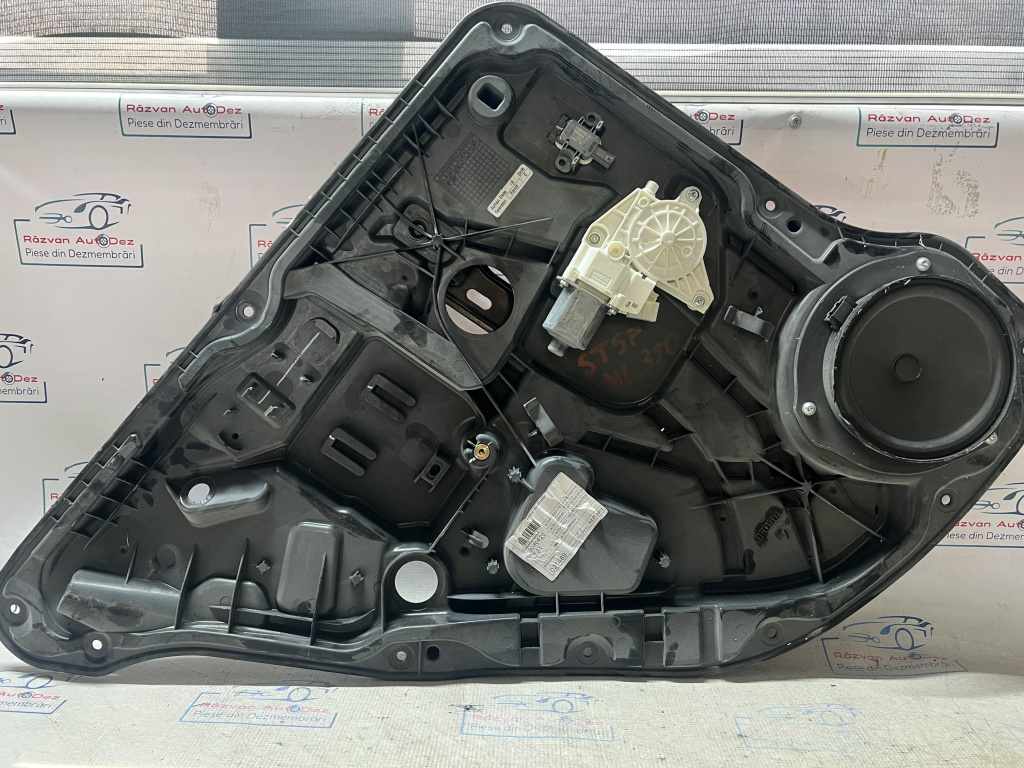 Macara geam stânga spate Mercedes ML 350 2012, A1667300179