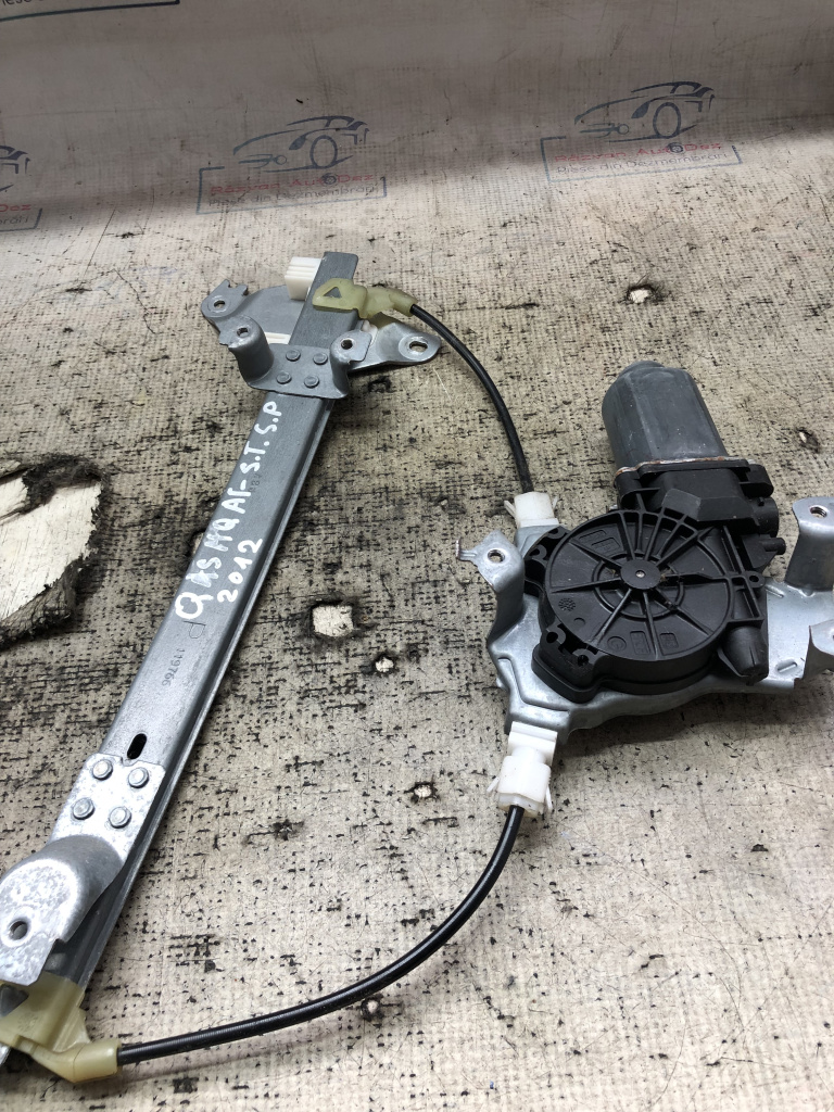 Macara geam stânga spate Nissan Qashqai 2012