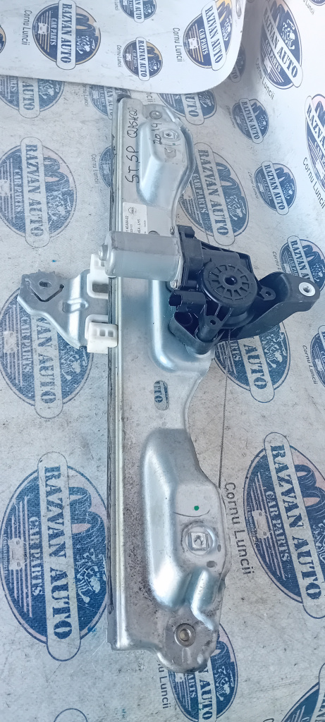 Macara geam stânga spate Nissan Qashqai 2014, 827014EA0A02