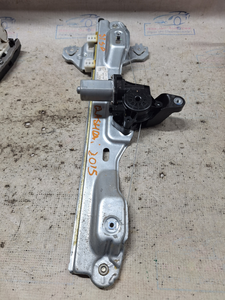 Macara geam stânga spate Nissan Qashqai - Motorina 2015, 827014EA0A02