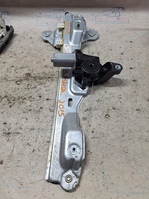 Macara geam stânga spate Nissan Qashqai - Motorina 2015, 827014EA0A02