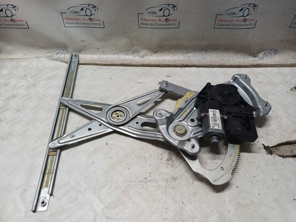 Macara geam stânga spate Renault Grand Scenic - Motorina 2013, 827310166R