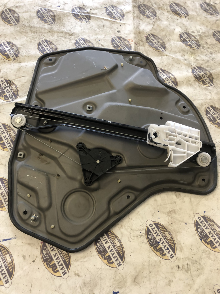 Macara geam stânga spate Skoda Octavia 2 Break 2008, 1Z0839655C