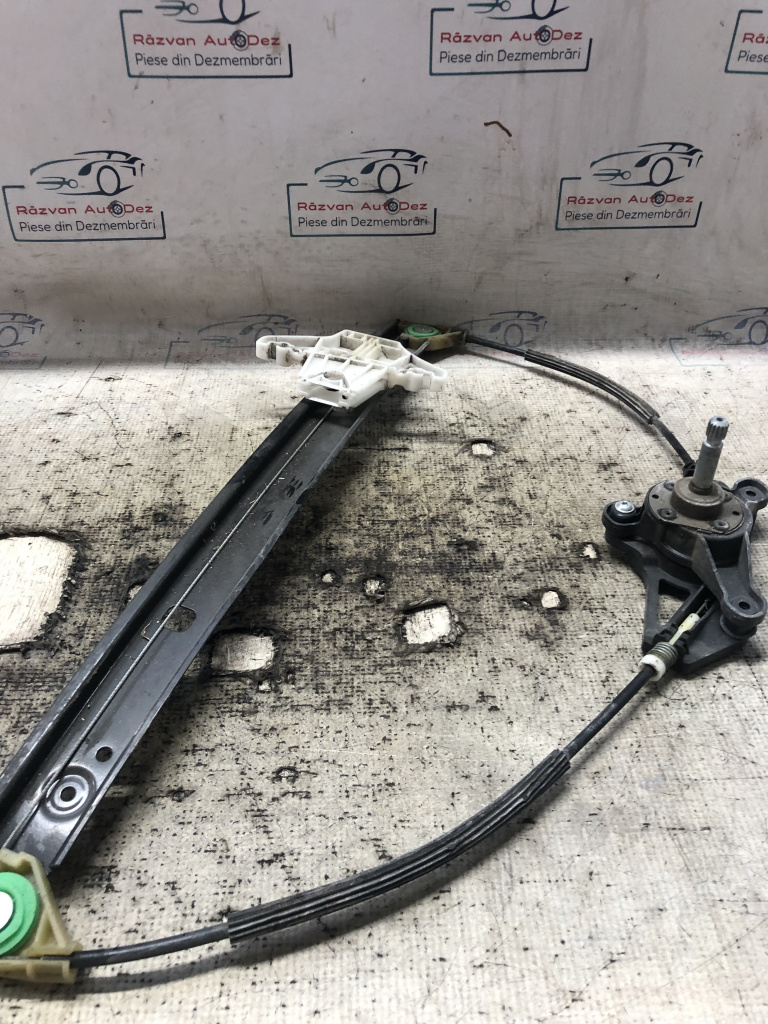 Macara geam stânga spate Skoda Octavia 3 Break 2013, 5E0839461