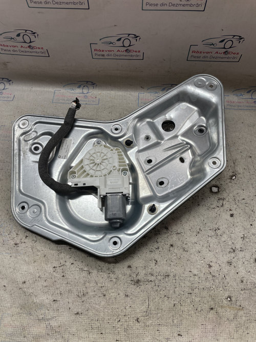 Macara geam stânga spate Skoda Yeti 2012, 5L0839401B