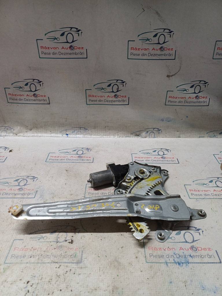 Macara geam stânga spate Suzuki SX4 1.0 Benzina 2018, 8356061M00