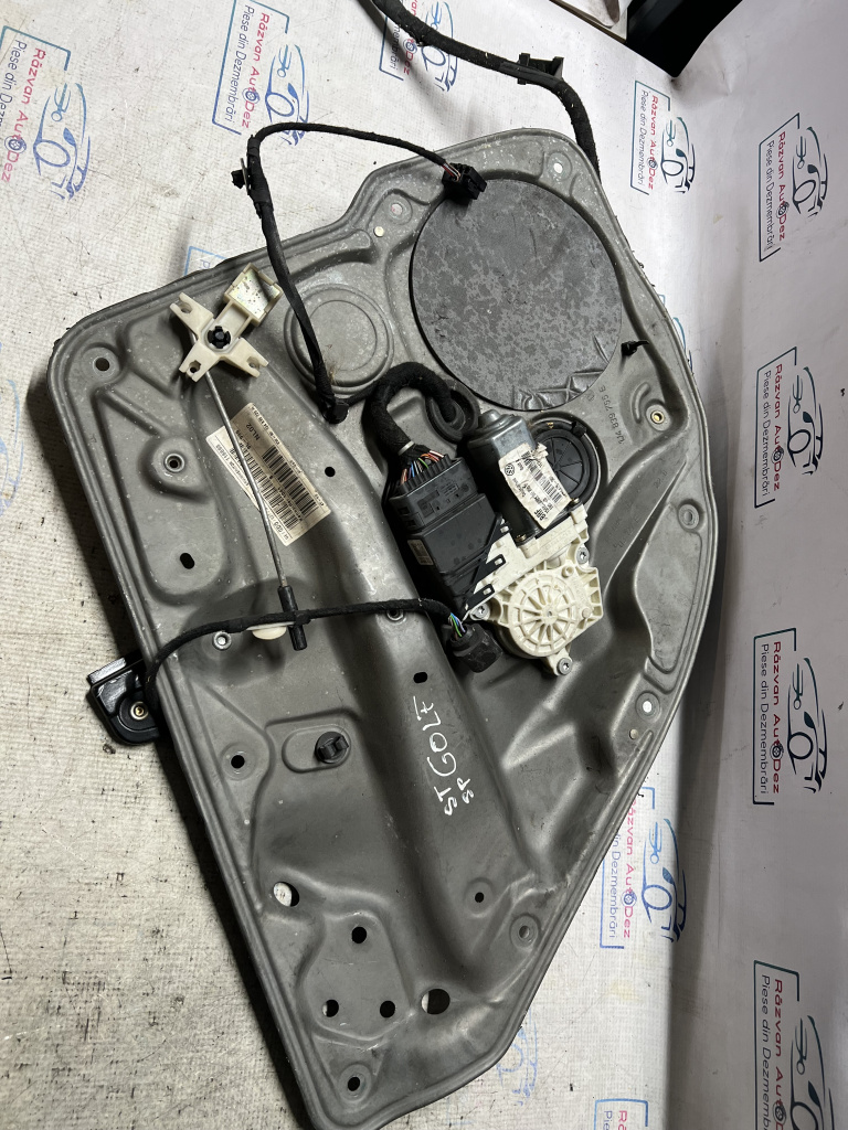 Macara geam stânga spate Volkswagen Golf 4 2001, 1J4839729H
