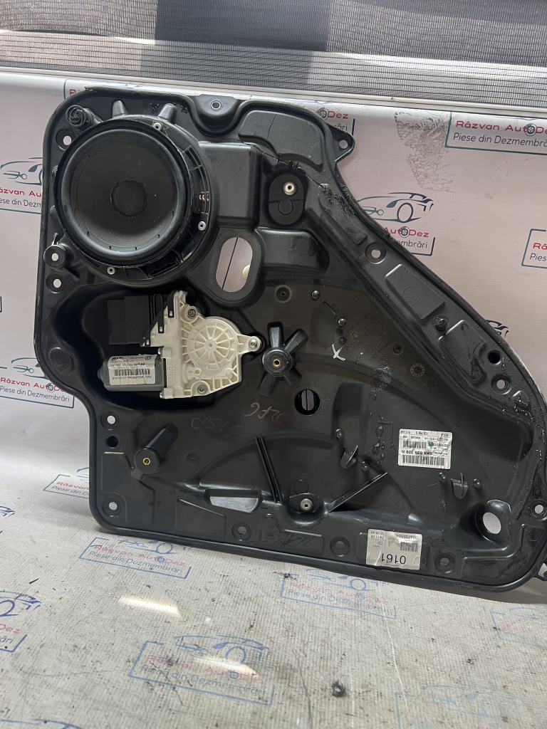 Macara geam stânga spate Volkswagen Golf 6 2009, 5K4839729H