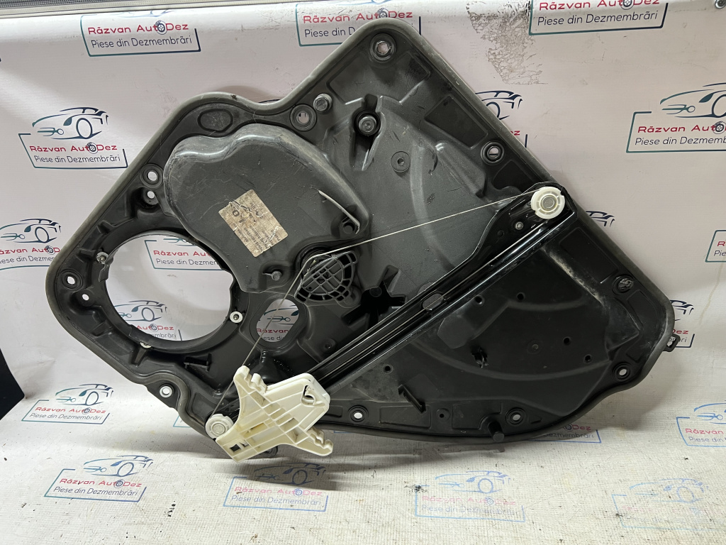 Macara geam stânga spate Volkswagen Golf 6 2010