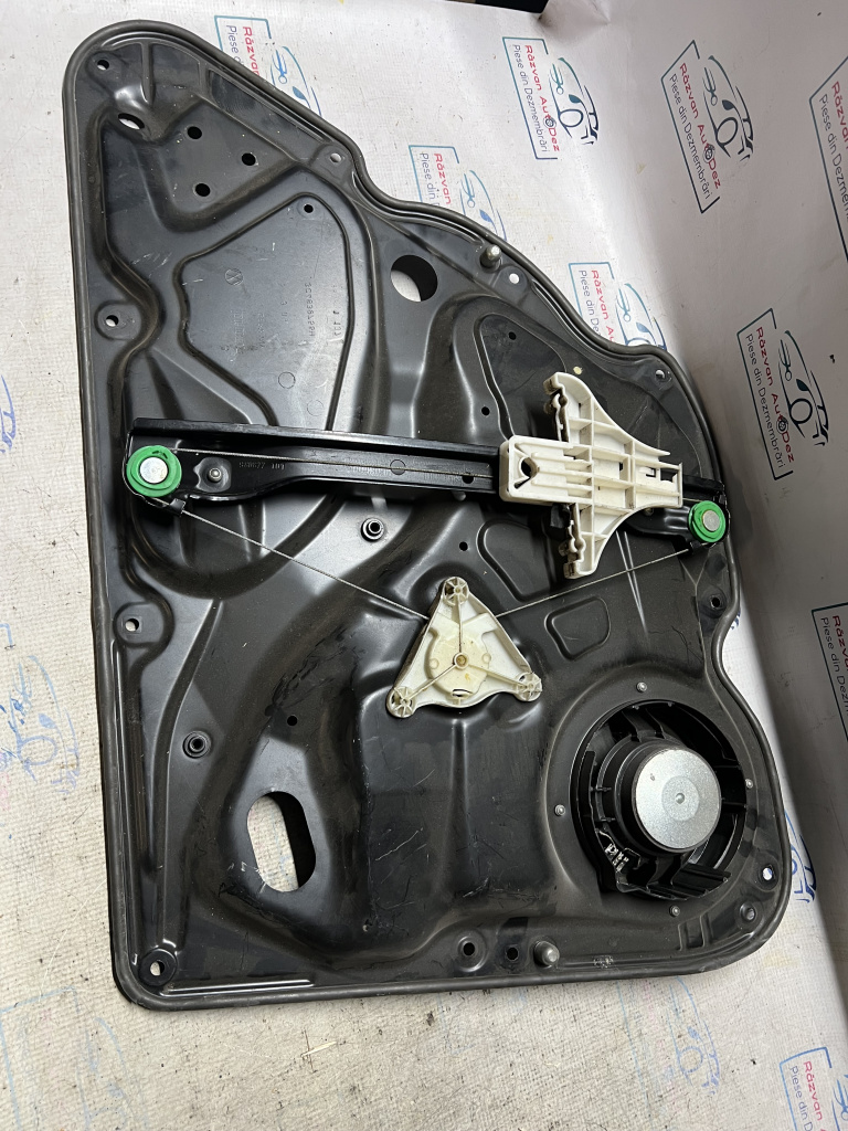 Macara geam stânga spate Volkswagen Passat B6 2006
