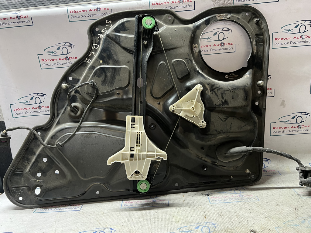 Macara geam stânga spate Volkswagen Passat B6 2006, 3C4839755