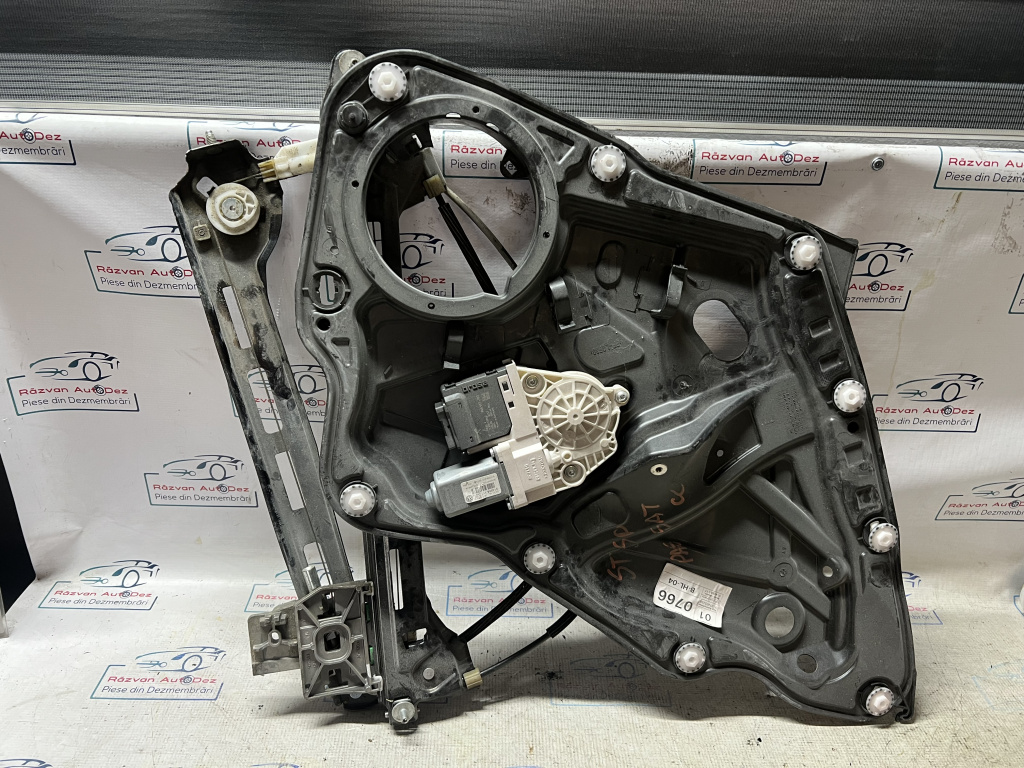 Macara geam stânga spate Volkswagen Passat CC 2011