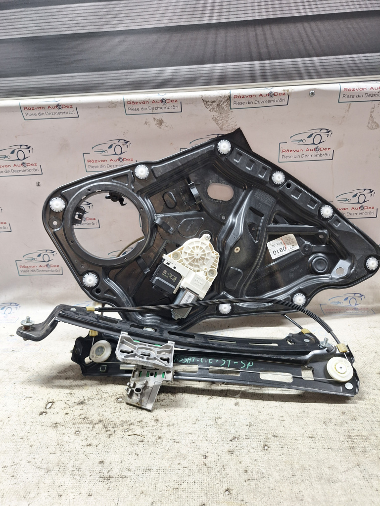 Macara geam stânga spate Volkswagen Passat CC - Motorina 2010, 3C8959703C
