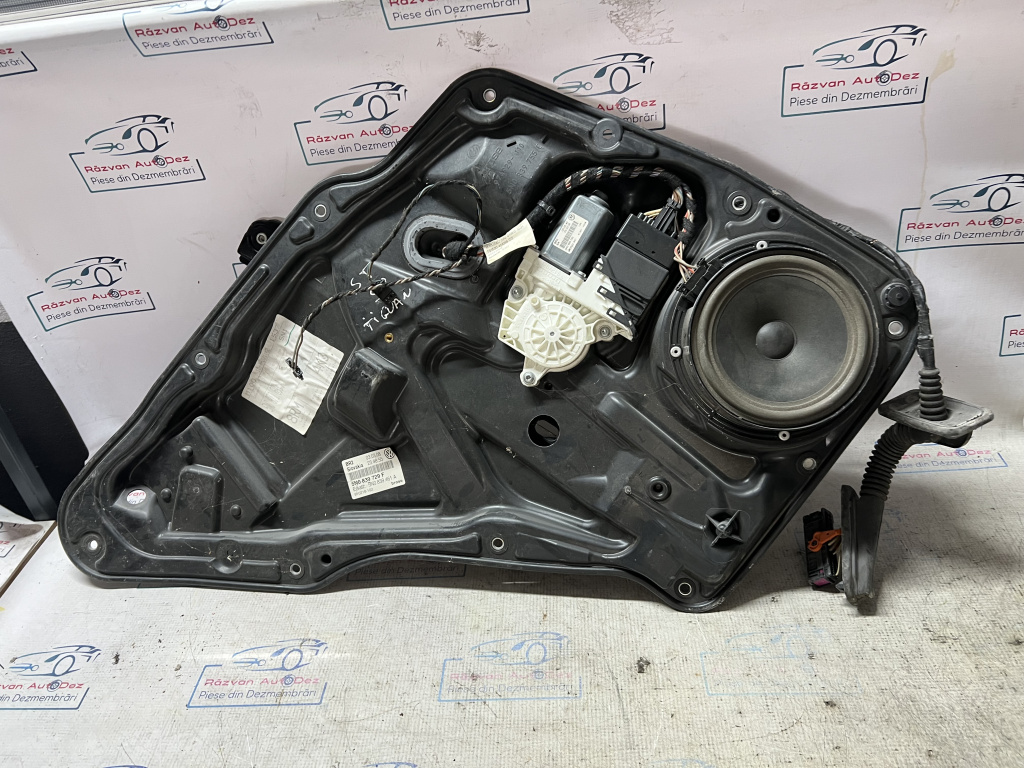 Macara geam stânga spate Volkswagen Tiguan 2008, 5N0839729F