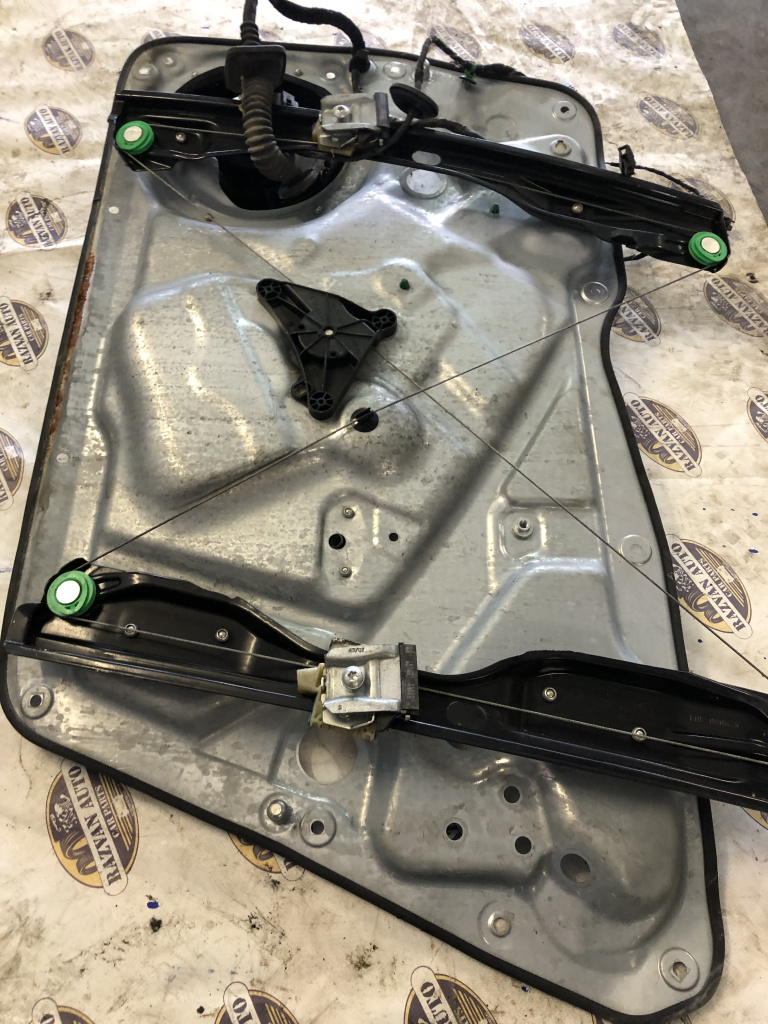 Macara geam stânga spate Volkswagen Tiguan 2008, 5N2837729