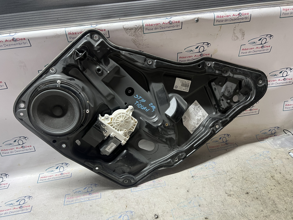 Macara geam stânga spate Volkswagen Tiguan 2014, 5N0839729R